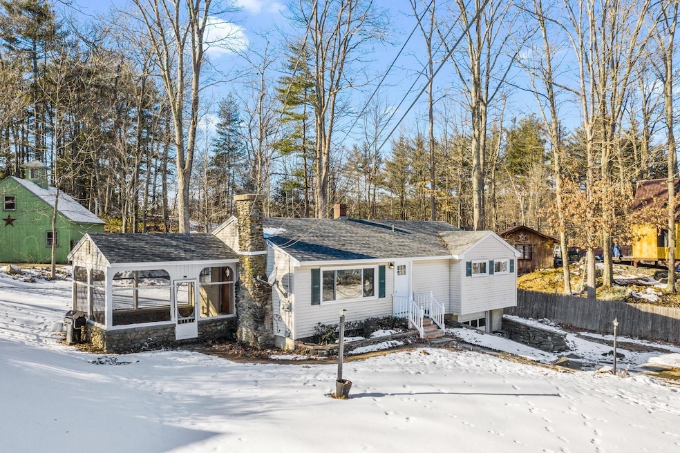 1 Francesca Dr, Raymond, NH 03077 - photo 1
