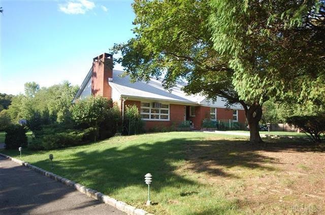 231 Watch Hill Rd, Cortlandt Manor, NY 10567 - photo 1