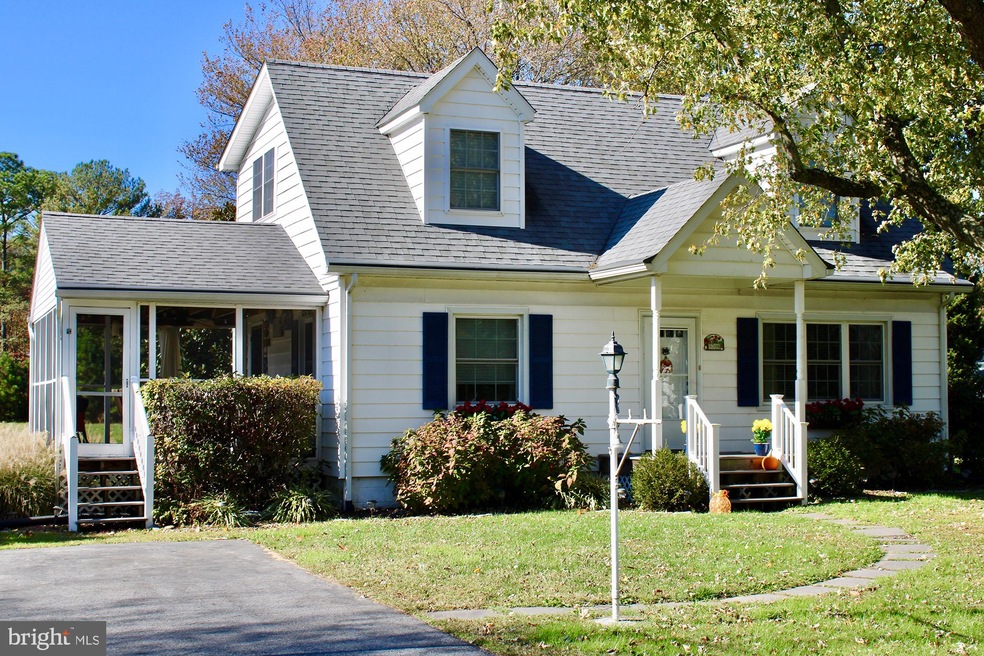 5708 Walnut St, Rock Hall, MD 21661 - photo 1