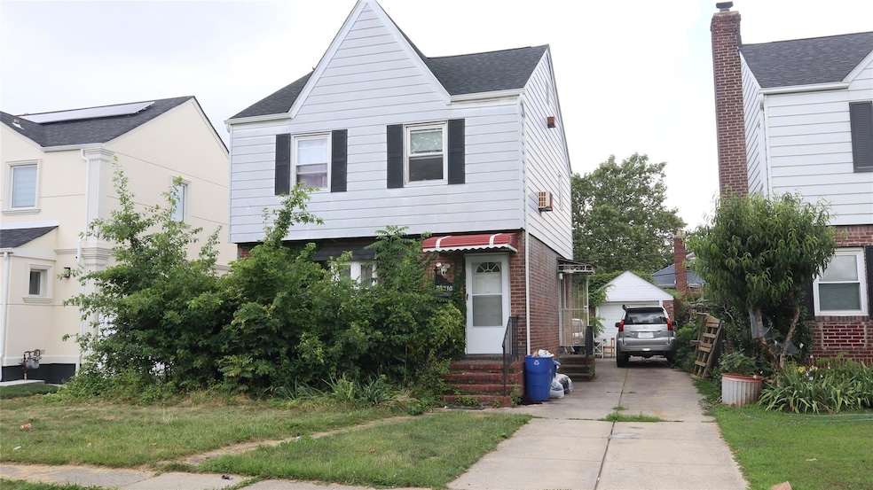 75-10 173rd St, Fresh Meadows, NY 11366 - photo 1