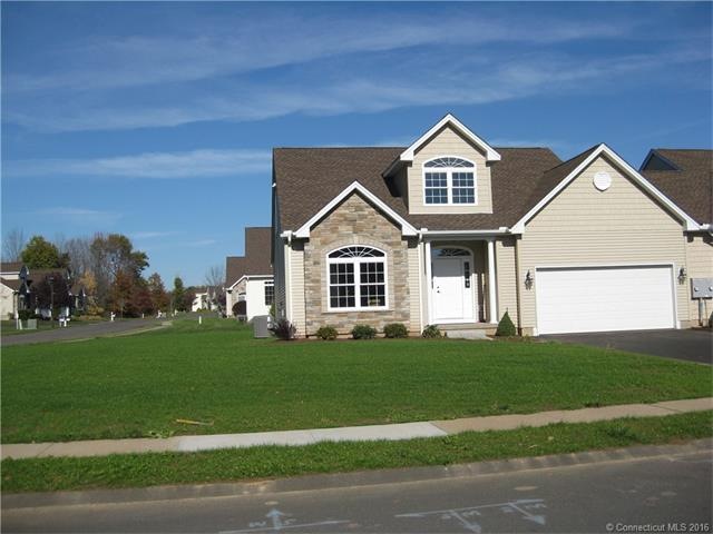 104 Juniper Lane - Eastwoods 55+ Community, Suffie