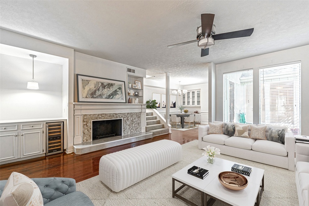 1736 S Gessner Rd, Houston, TX 77063 - photo 1