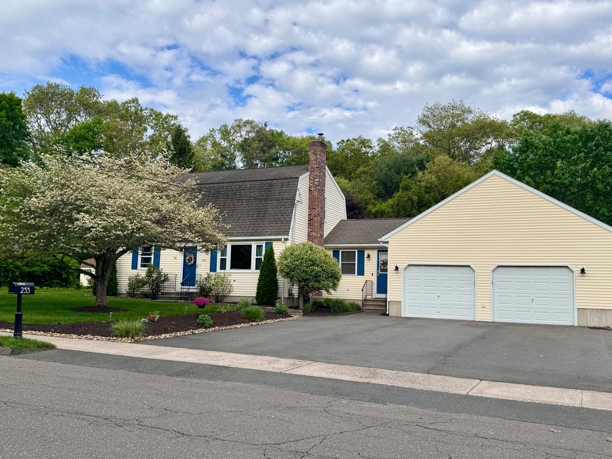 253 Sperry Rd, Bristol, CT 06010 - photo 1