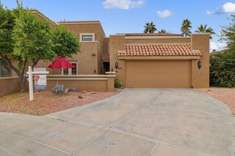 10622 N 11th Place, Phoenix, AZ 85020 - photo 1