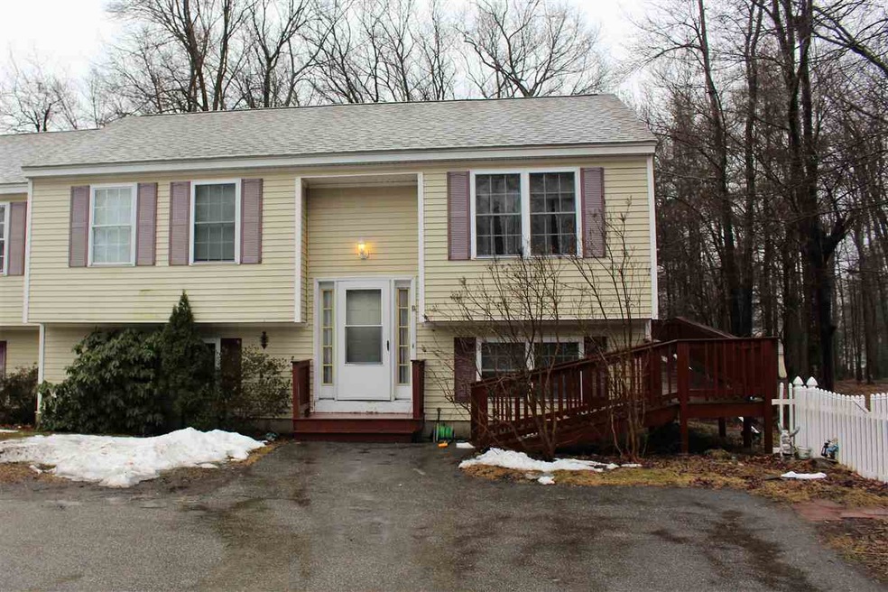 90 Farm Ln, Seabrook, NH 03874 - photo 1