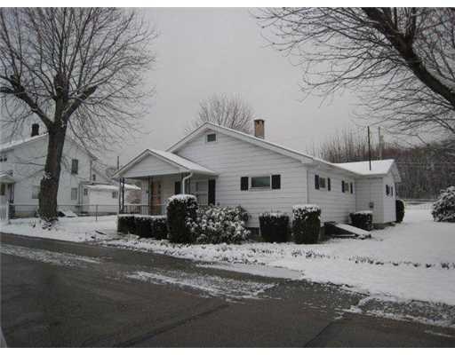 131 Smolleck St, Latrobe, PA 15650 - photo 1