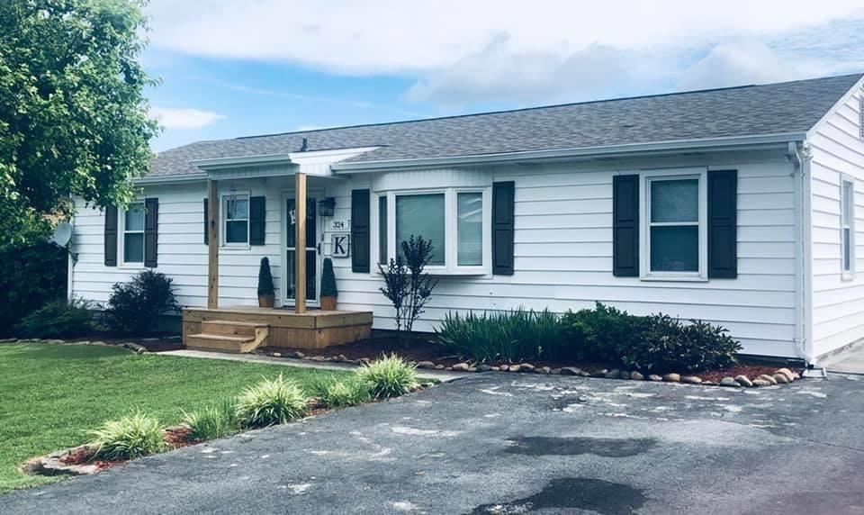 6CCE442C-387C-480E-8BB2-15F876D2C58C