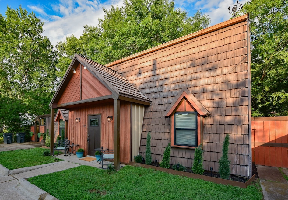 For Sale $289,000 • Co-Listing Agent