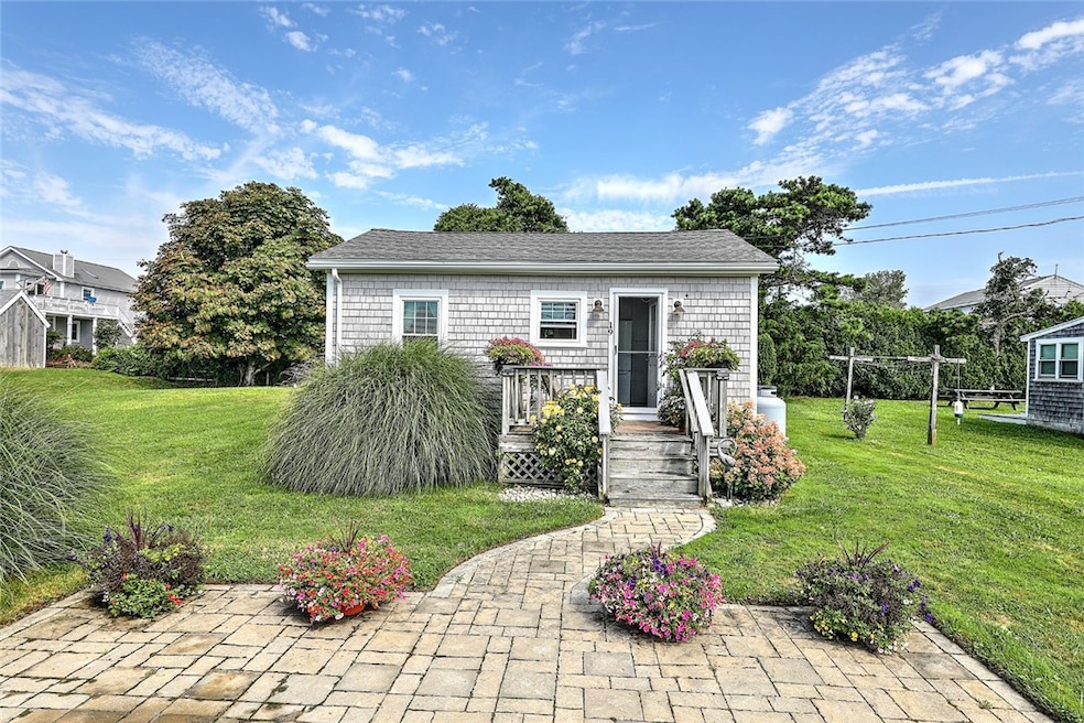 19 S 2nd St S, Westport, MA 02790 - photo 1