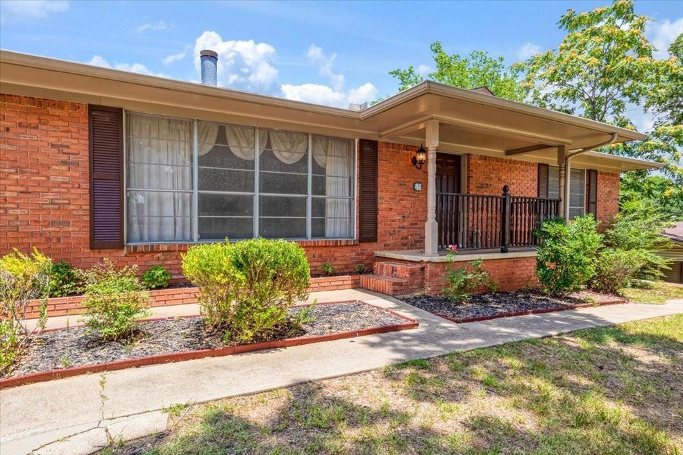 1227 W Texas St, Denison, TX 75020 - photo 1