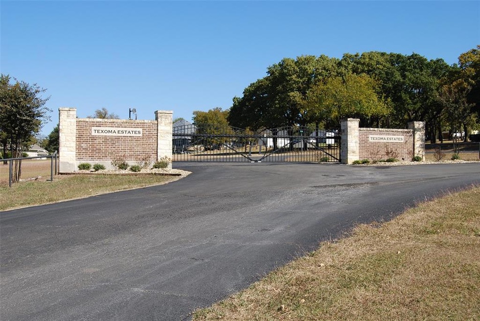 277 Kirk Ave, Pottsboro, TX 75076 - photo 1