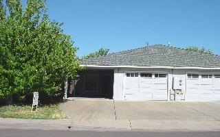 582 Countryside Dr, Central Point, OR 97502 - photo 1