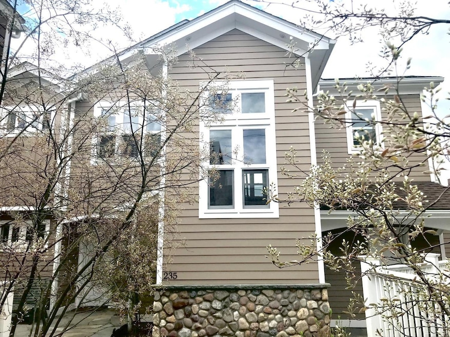 235 Robinson St unit 237, Hudson, NY 12534 - photo 1