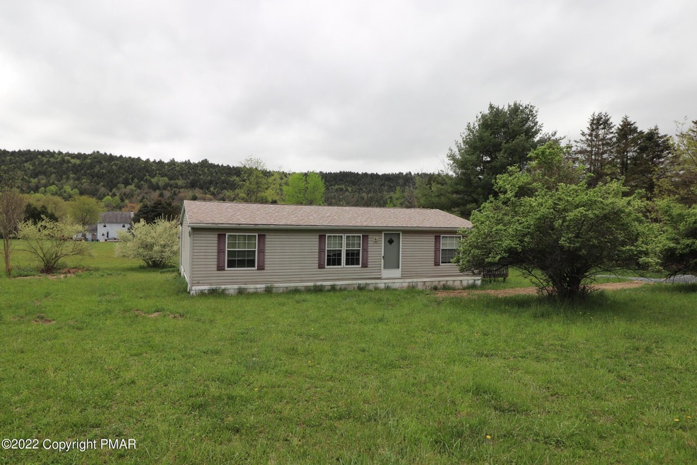 155 Hawk Farm Rd, Kunkletown, PA 18058 - photo 1