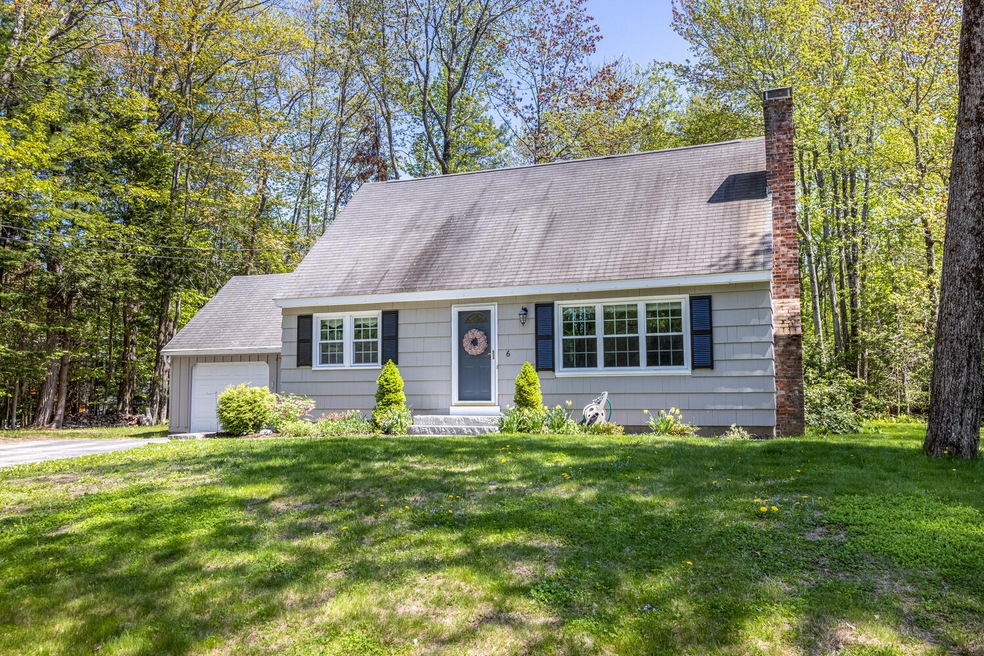 6 Philip St Cumberland ME-large-003-045-