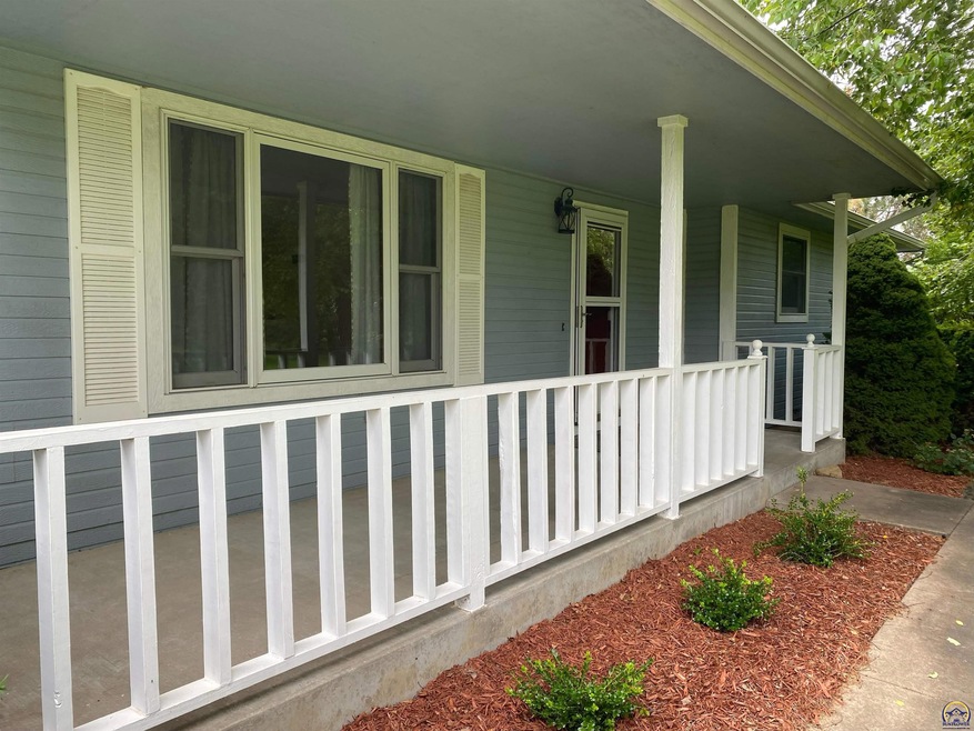 8647 SW 77th St, Auburn, KS 66402 - photo 1