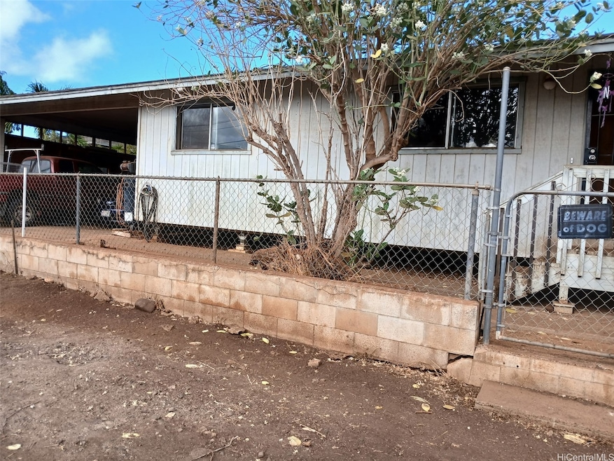 87-102 Kulaaupuni St unit 1, Waianae, HI 96792 - photo 1