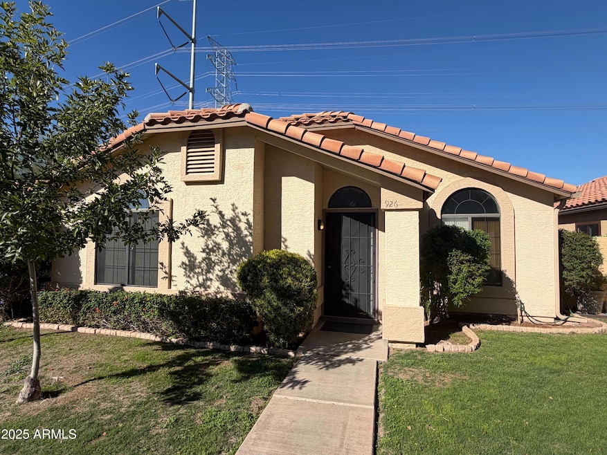 926 E Hearne Way, Gilbert, AZ 85234 - photo 1