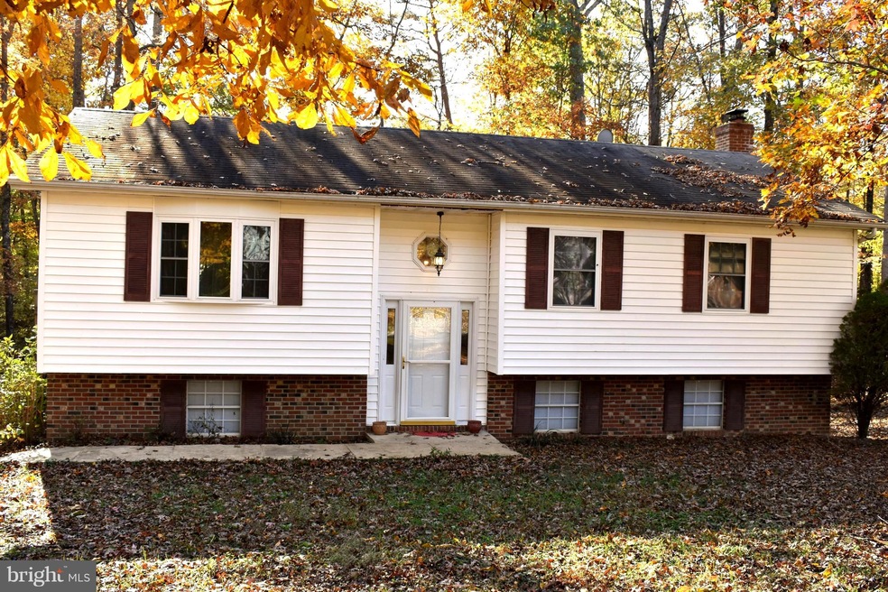 37085 W Spicer Dr, Mechanicsville, MD 20659 - photo 1