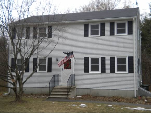 13A Kim Ave unit 13B, Londonderry, NH 03053 - photo 1