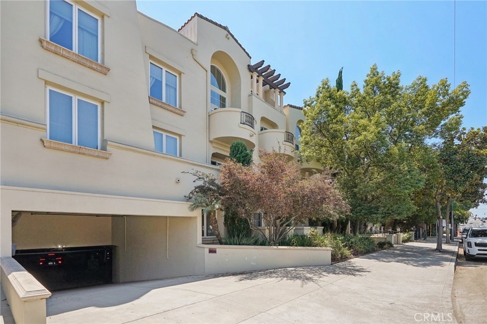 15206 Burbank Blvd unit 211, Sherman Oaks, CA 91411 - photo 1