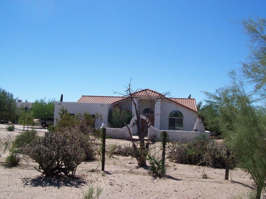 6107 E Milton Dr - 1.38 Acres of Privacy