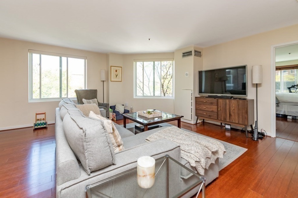 Bay Square unit 419, Cambridge, MA 02139 - photo 1