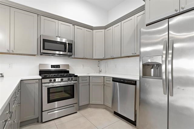 2412 Palisade Ave unit 1, Weehawken, NJ 07086 - photo 1