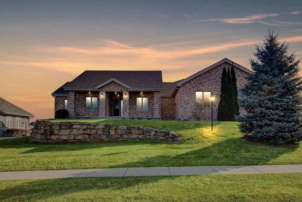 620 Bergamont Blvd, Oregon, WI 53575 - photo 1