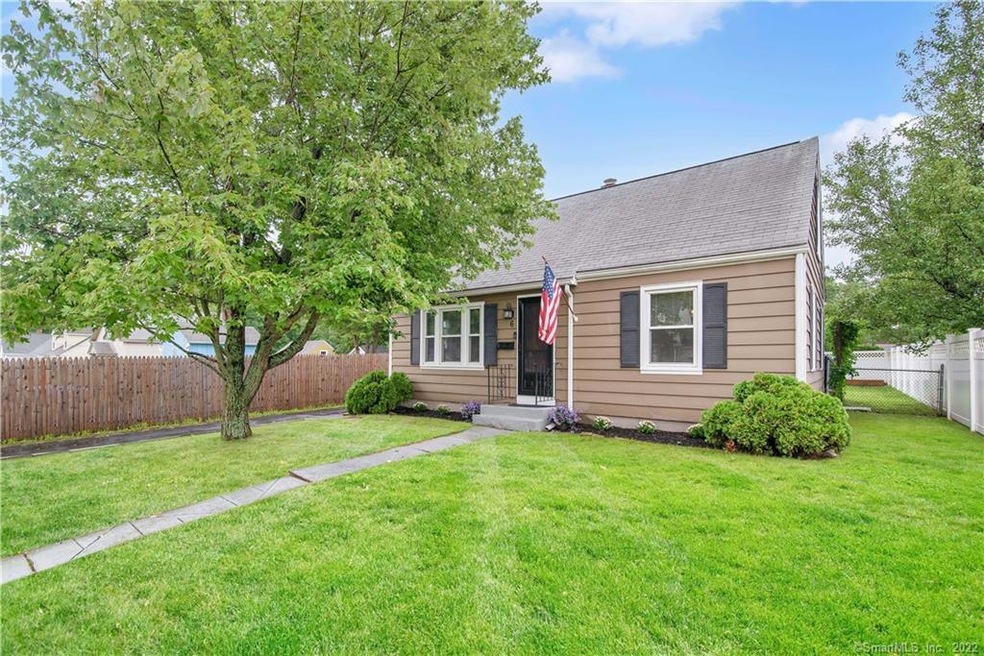 Welcome to 6 Brainard Rd!
