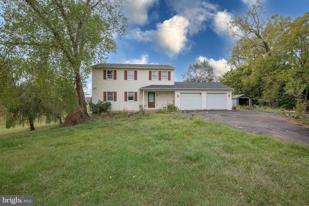 Under Contract $435,000 • Co-Listing Agent