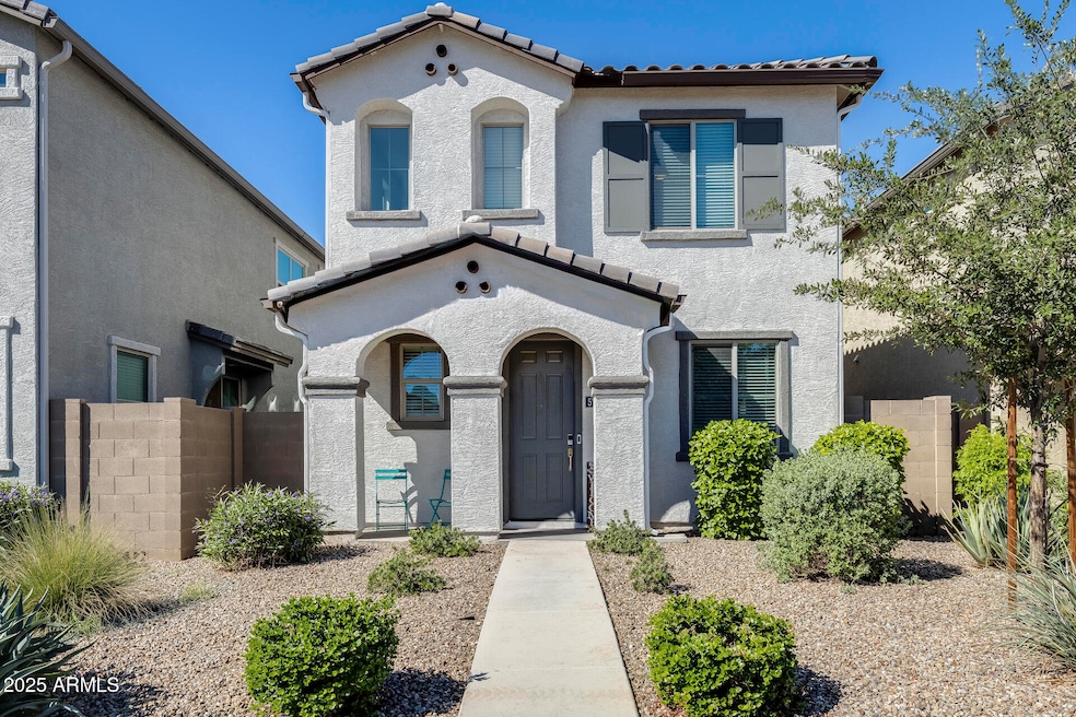 5742 W Illini St, Phoenix, AZ 85043 - photo 1