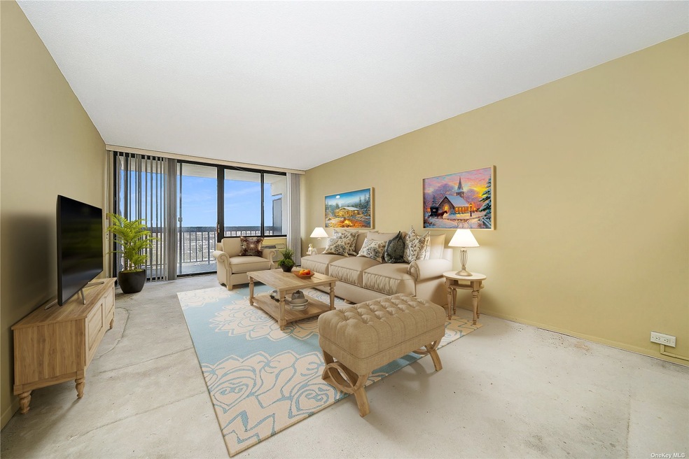 Village Mall at Hillcrest unit 11R, Flushing, NY 11367 - photo 1