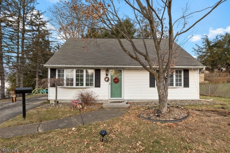 6 Clive Place, Newton, NJ 07860 - photo 1