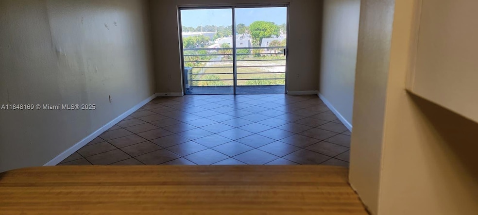 For Rent $1,300/month