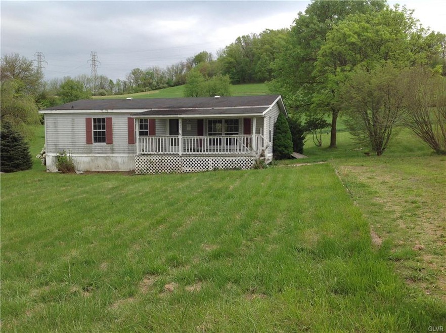 6627 Walnut St, Slatington, PA 18080 - photo 1