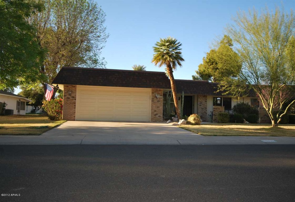 10114 W Highwood Ln unit 42, Sun City, AZ 85373 - photo 1