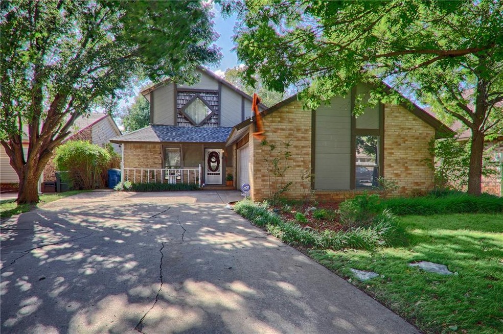 821 Lapwing Rd, Edmond, OK 73003 - photo 1