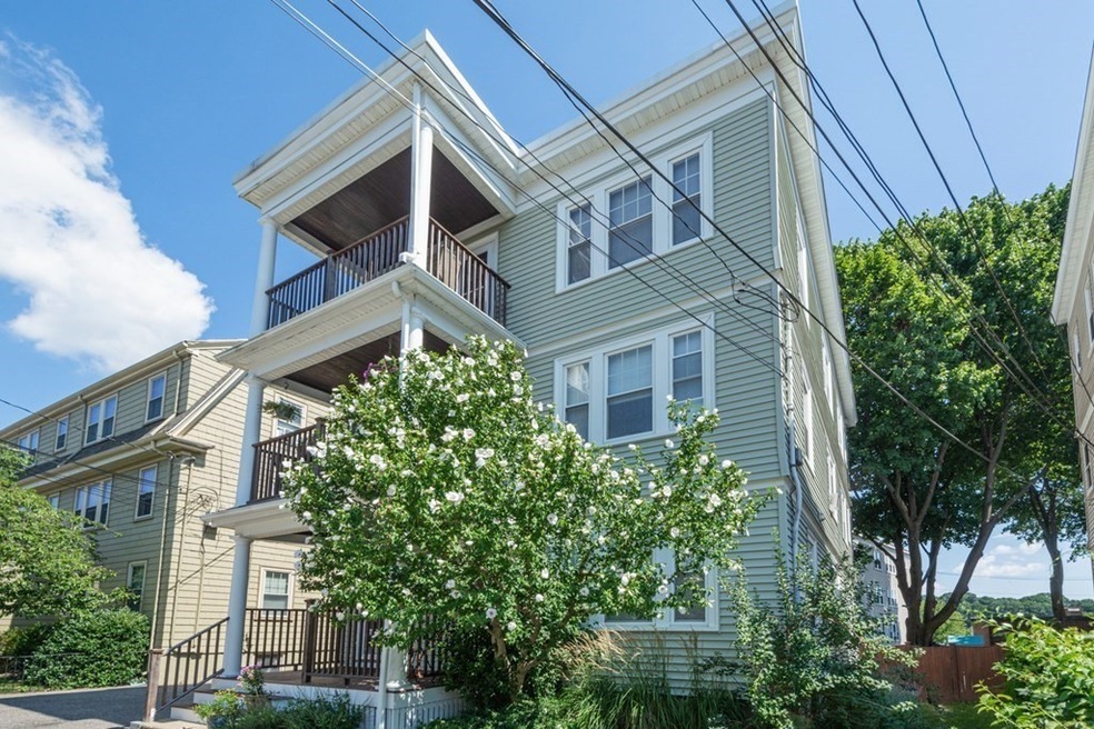 9 Hastings St unit 2, West Roxbury, MA 02132 - photo 1