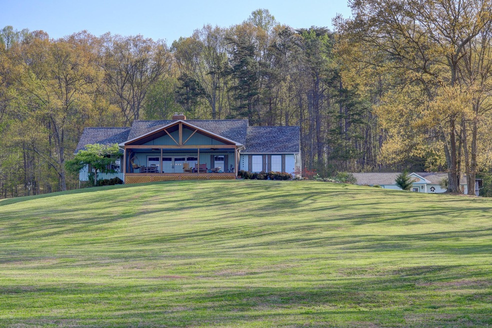 12913 Lovelace Rd, Knoxville, TN 37932 - photo 1