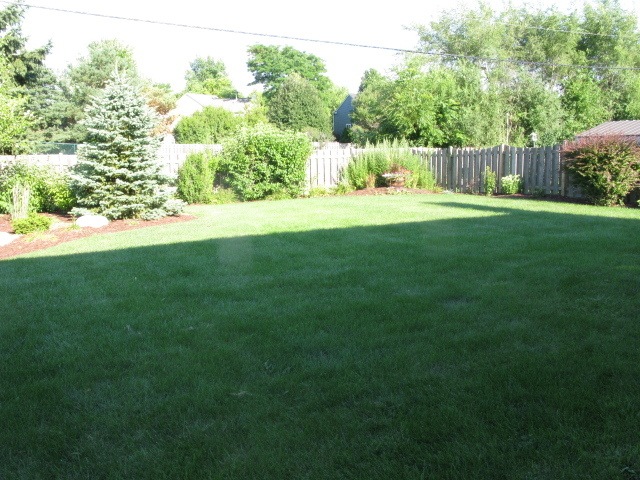 772 Brandt Dr, Lake In the Hills, IL 60156 - photo 1