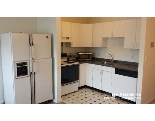 18 Glencoe St unit 33, Brighton, MA 02135 - photo 1