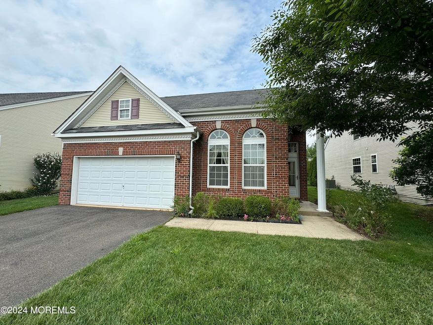 54 Pebble Creek Rd, Dayton, NJ 08810 - photo 1