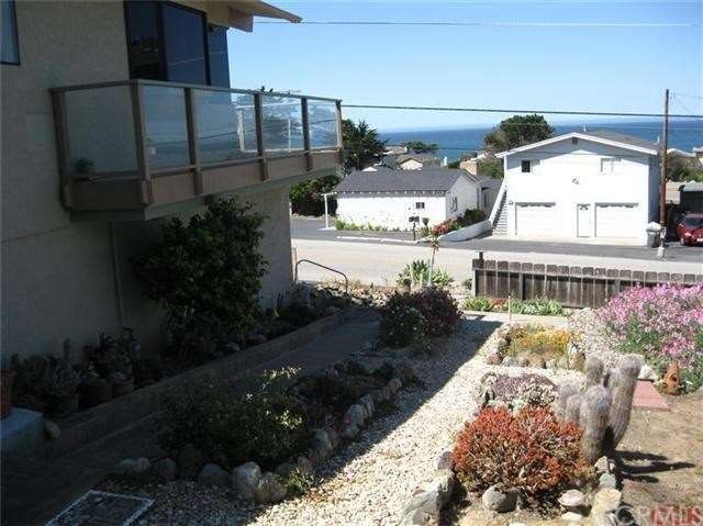 Ocean view from this gently sloping lot.  Easy bui