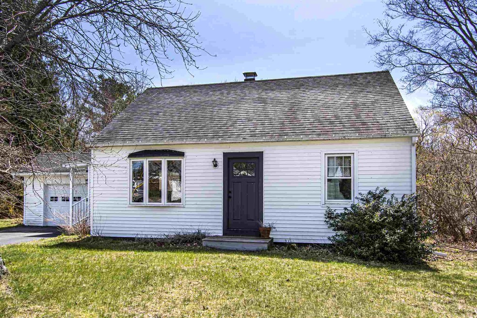 10 Maplewood Ave, Dover, NH 03820 - photo 1