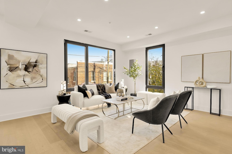 For Sale $799,000 • Co-Listing Agent