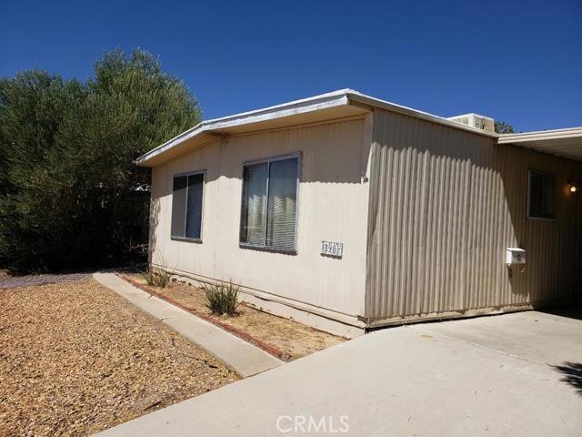 13901 Tam o Shanter Dr, Victorville, CA 92395 - photo 1