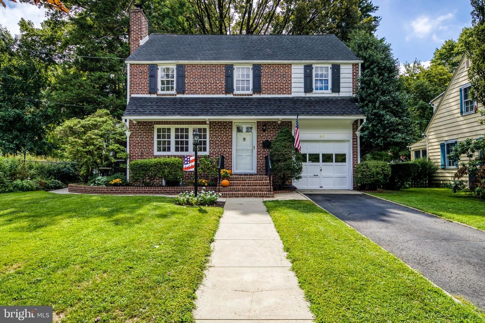 37 Bartram Ave, Mount Holly, NJ 08060 - photo 1