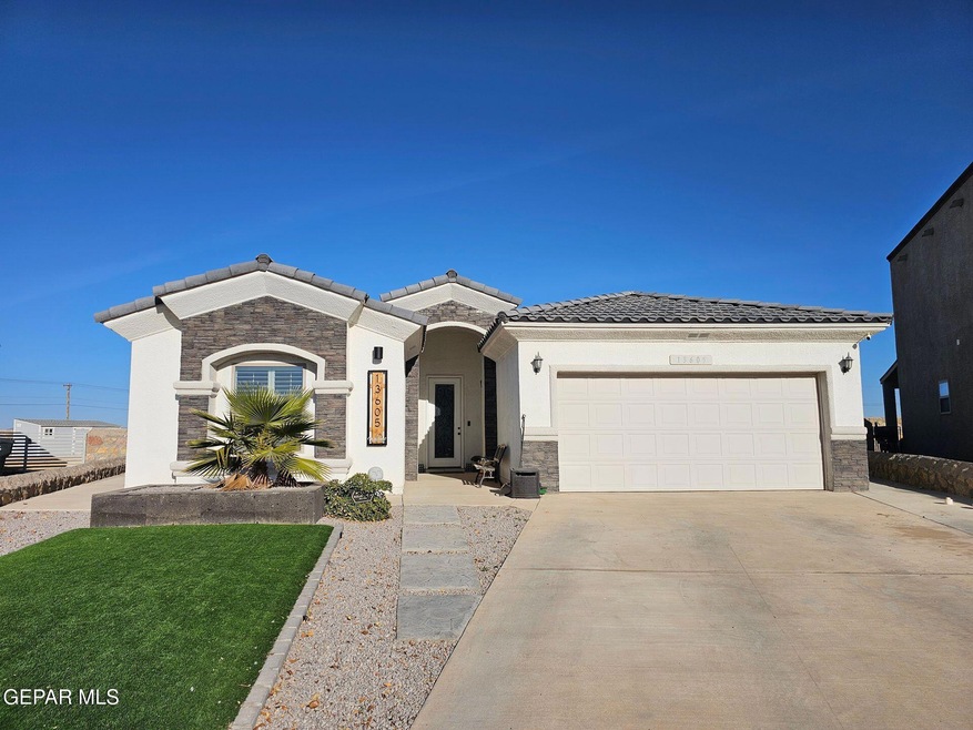 13605 Olney Ave, El Paso, TX 79928 - photo 1