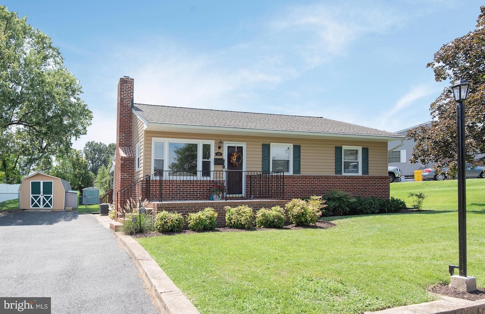 1127 Mchenry Dr, Glen Burnie, MD 21061 - photo 1